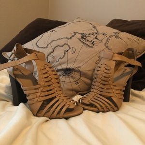 Tan Strappy Heeled Summer Sandal